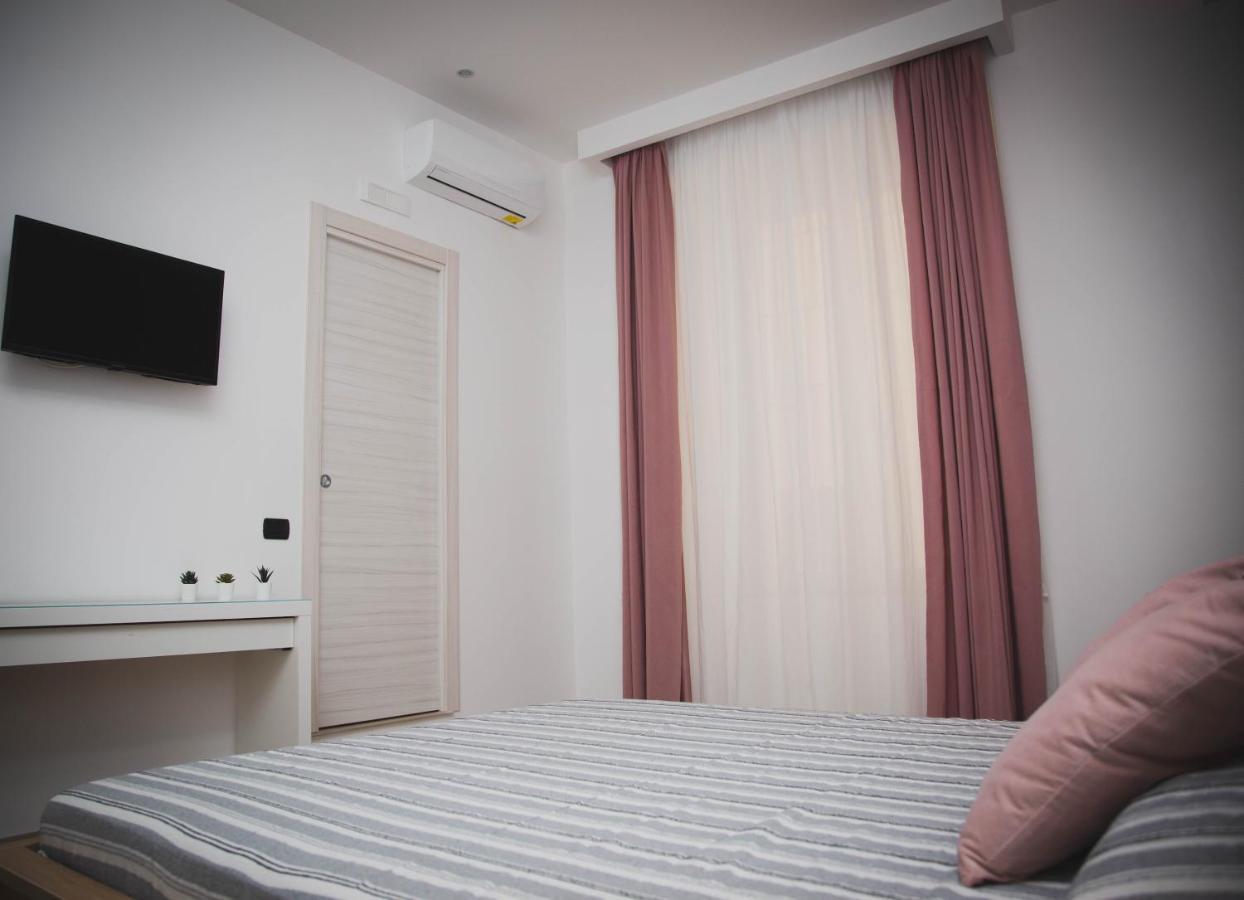 Tere Suite Naples Exterior photo